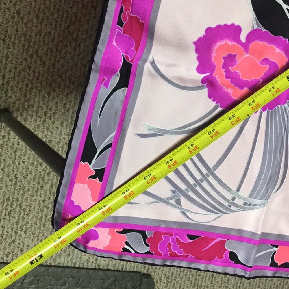 Leonard Paris Silk scarf - Picture 5 of 6